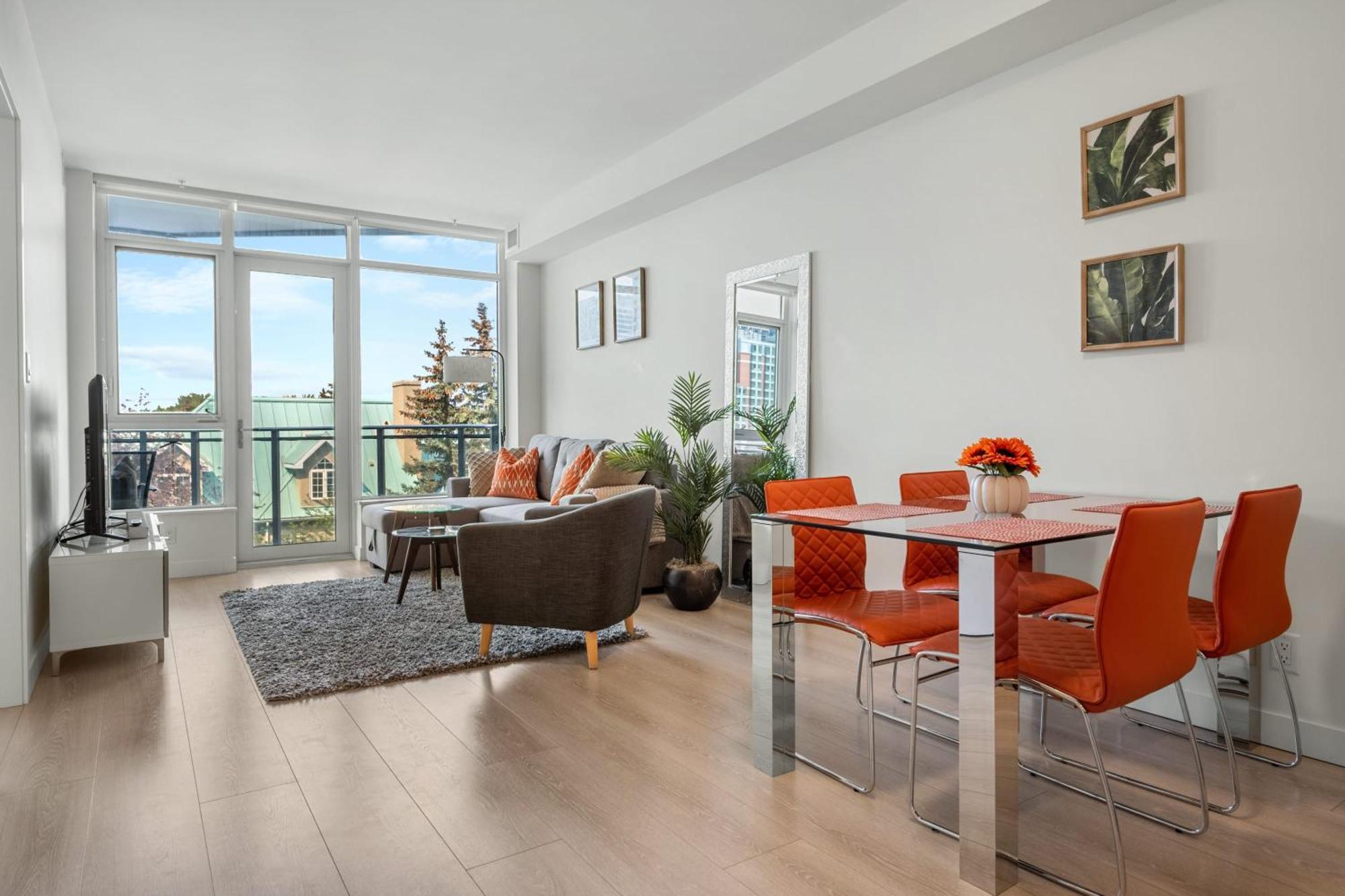 Guest Favorite Riverside Retreat- Walking Trails, Downtown Near Stampede! Free Banff Pass, Wine, Gym, Parking! YYC Esterno foto